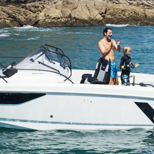 BENETEAU Flyer 8 SUNdeck à vendre