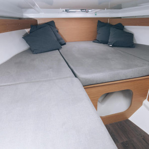 BENETEAU Flyer 7 SUNdeck à vendre