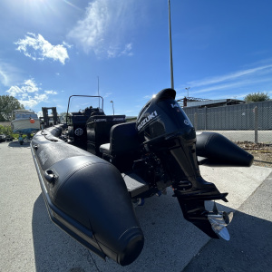 Semi rigide adventure vesta 610 à vendre