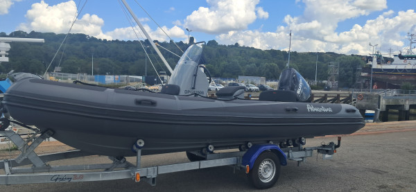 SEMI RIGIDE ADVENTURE VESTA 585 à vendre